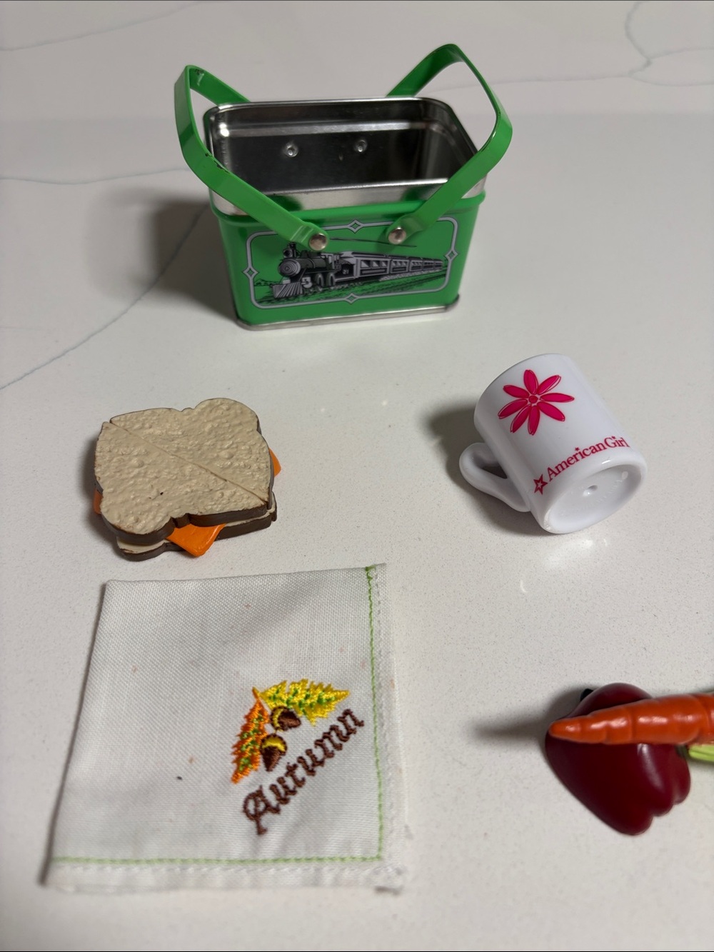 American Girl Kit Lunchbox - Picture 4 of 4